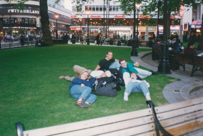 S_00770-PicadillyCircus.jpg