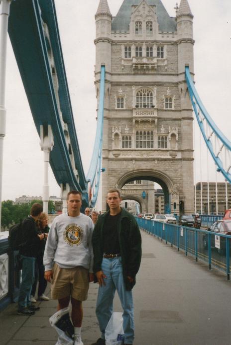 S_00850-JoeEricTowerBridge.jpg