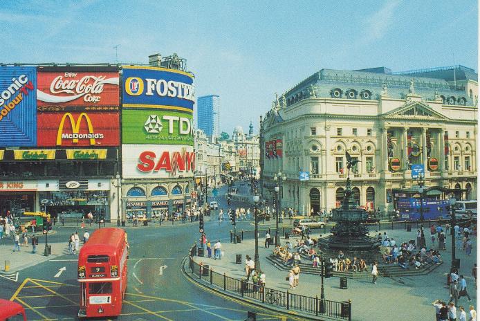 S_01010-PicadillyCircus.jpg