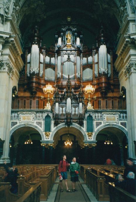 S_02600-BerlinChurch.jpg