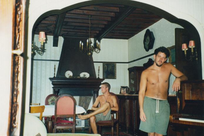 S_06780-JayRobEveGuestHouse.jpg