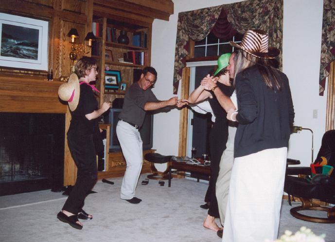 S_dancing2.jpg